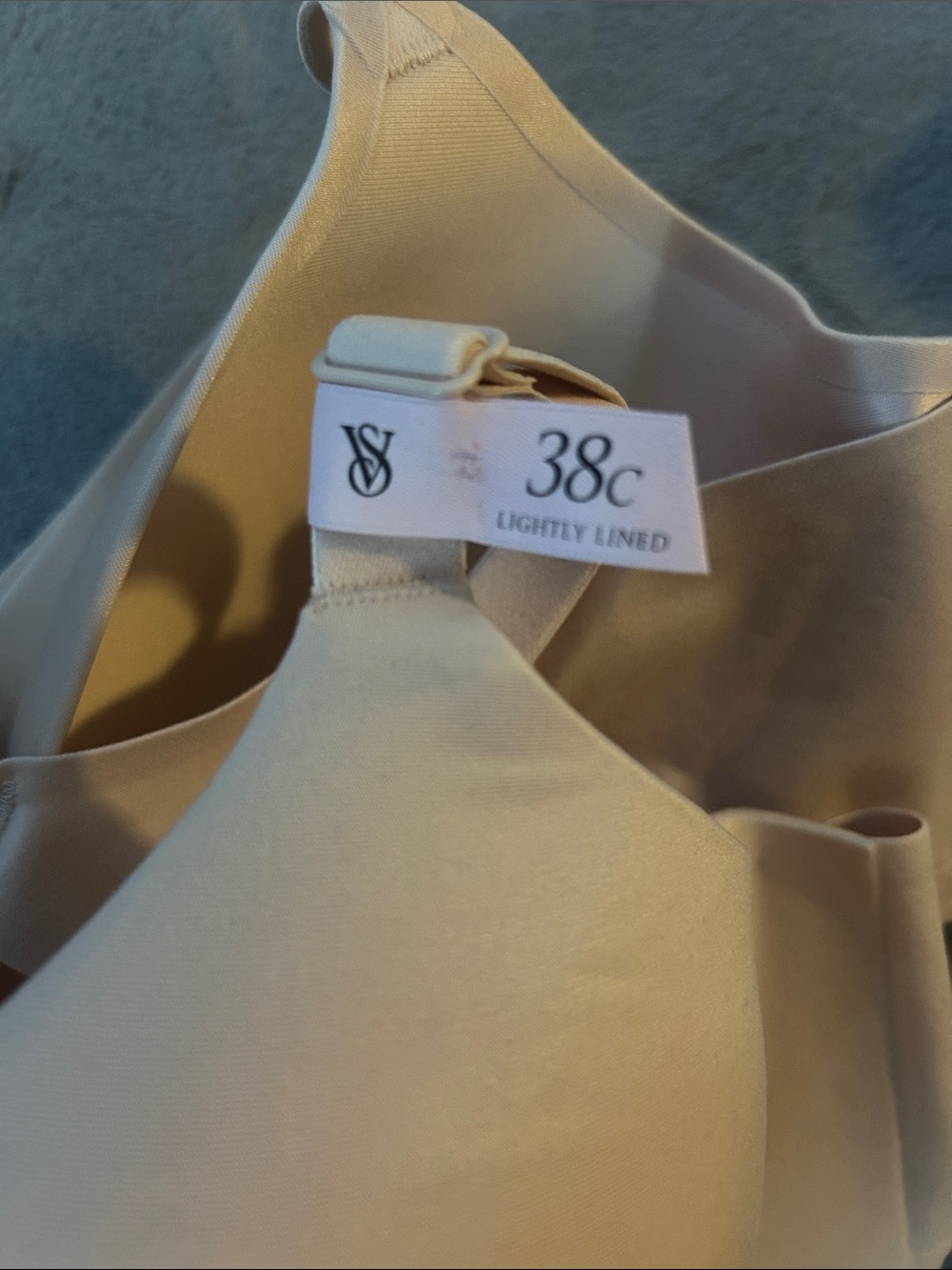 Victoria's Secret Beige Smooth T-Shirt Bra - Picture 7 of 7